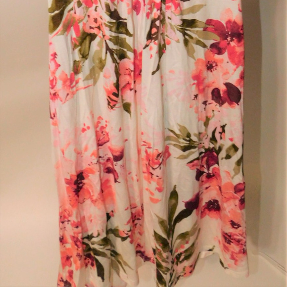 NEW P.S. Kate Floral Tank Top - Picture 3 of 3